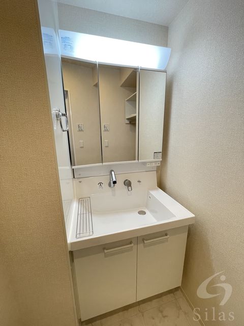 洗面設備　同仕様