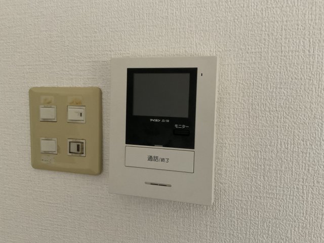セキュリティ　TVモニターホンです