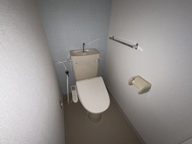 トイレ　ウォシュレットです