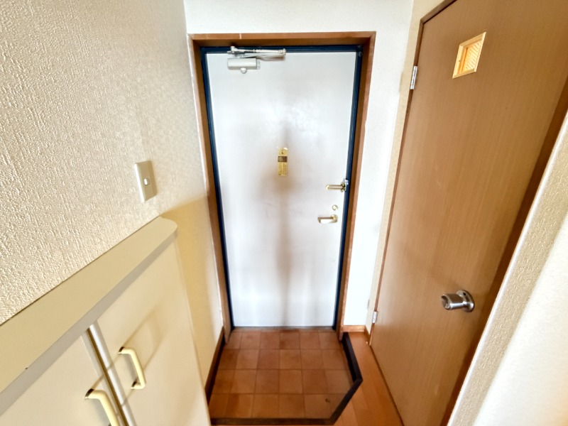 玄関　３０２号室の写真