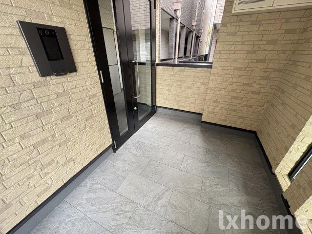 エントランス　ゆとりのあるエントランスです