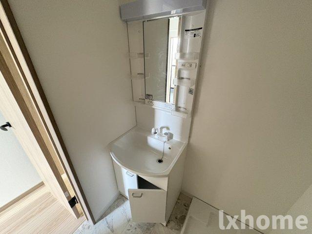 洗面設備　広い洗面スペース