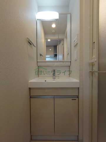 洗面設備　別部屋の参考写真です。