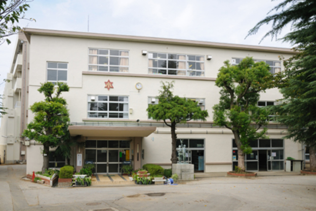 小学校　船橋市立葛飾小学校（小学校）まで838m