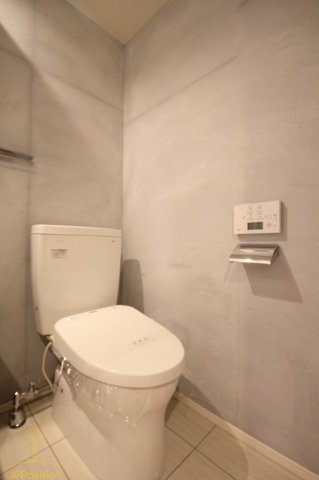 トイレ　エスライズ北堀江スワン