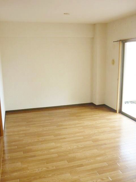 居室・リビング　別部屋参考写真