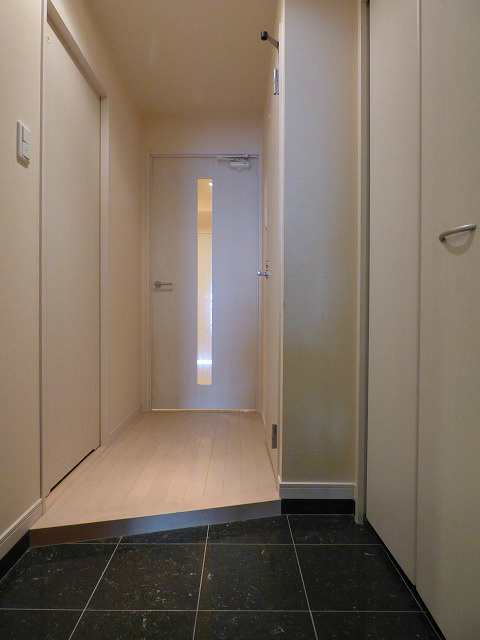 玄関　※写真と異なる場合は現状優先。