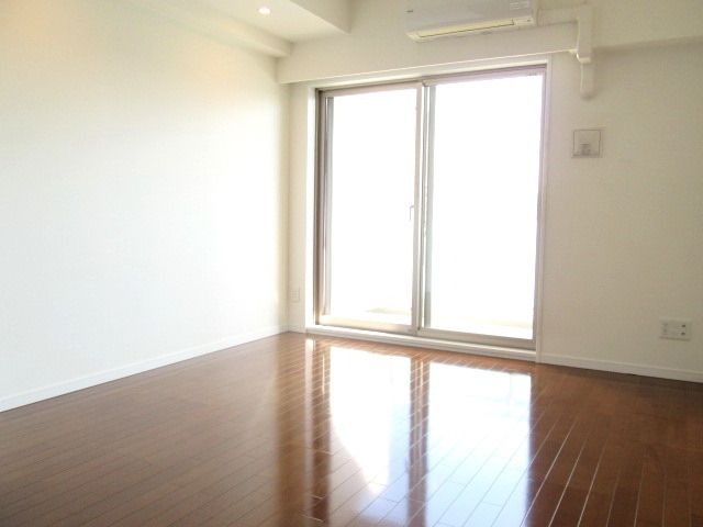 居室・リビング　室内※参考写真