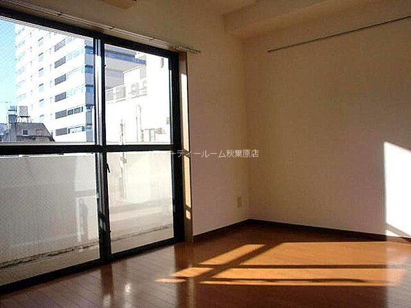 居室・リビング　★《見学予約受付中》こちらのお部屋は仲介手数料半月分です★