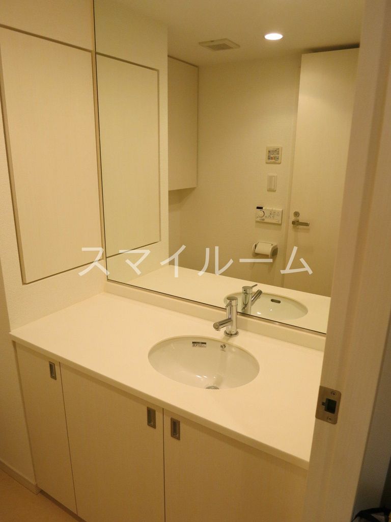 洗面設備　別部屋参考写真となります。