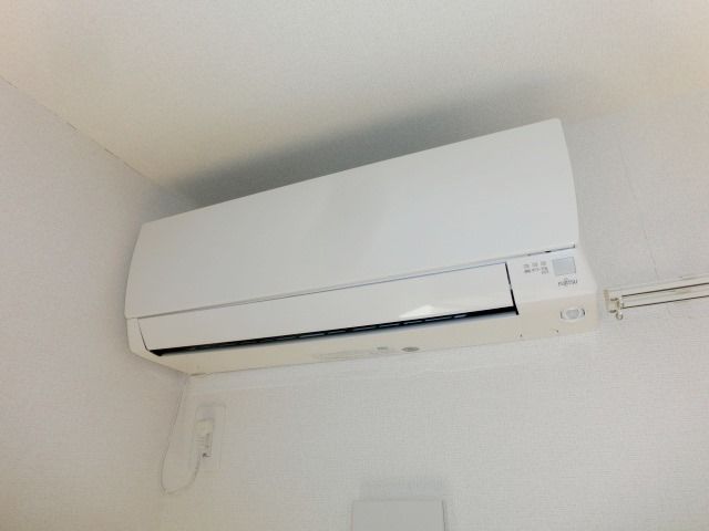 その他部屋・スペース　エアコン付きのお部屋で四季問わず快適に過ごせます
