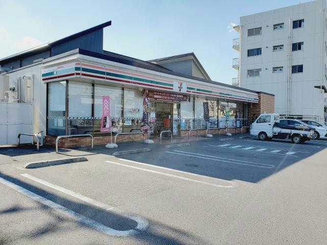 コンビニ　セブンイレブン徳島昭和町店（コンビニ）まで406m
