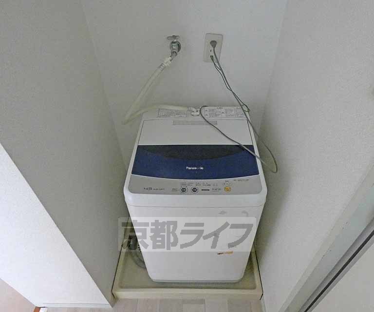 その他設備　洗濯機が置けます。