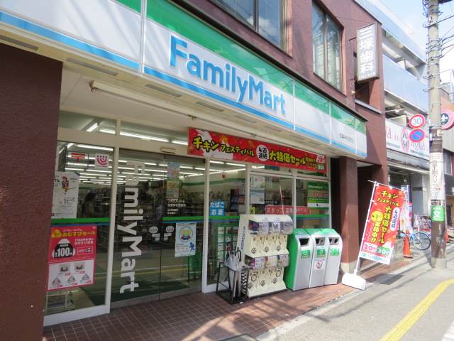 コンビニ　ファミリーマート松陰神社駅前店（コンビニ）まで54m