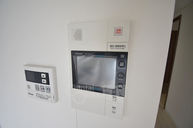 セキュリティ　モニター付きインターホン