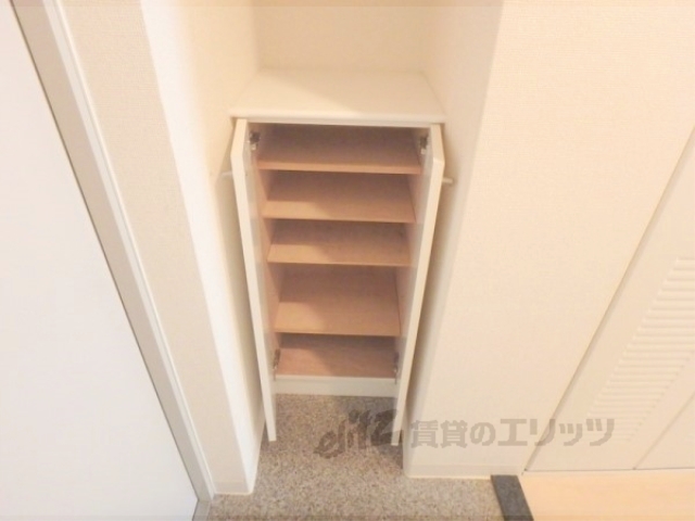収納　下駄箱