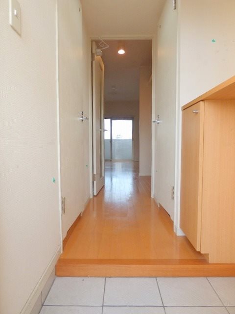 玄関　※写真と異なる場合は現状優先。