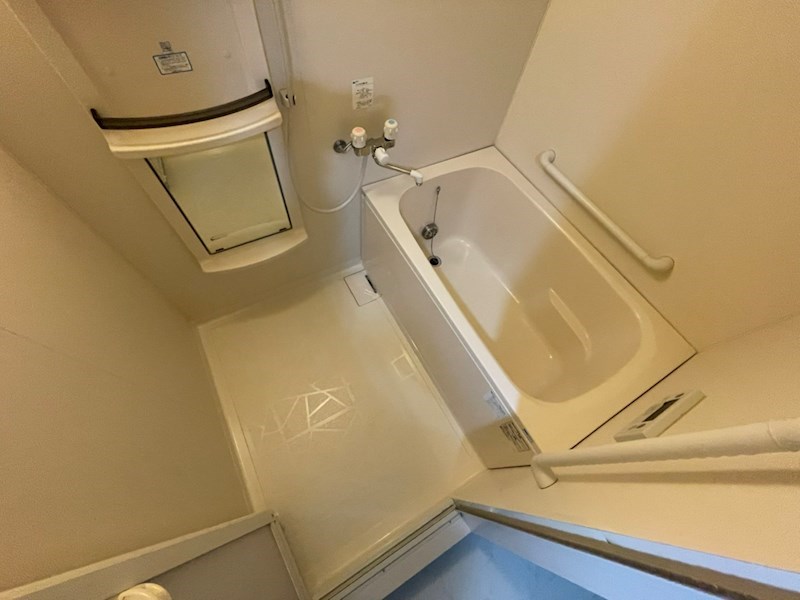 バス・シャワールーム　別部屋参考写真