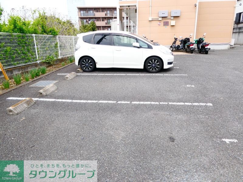 駐車場　駐車場