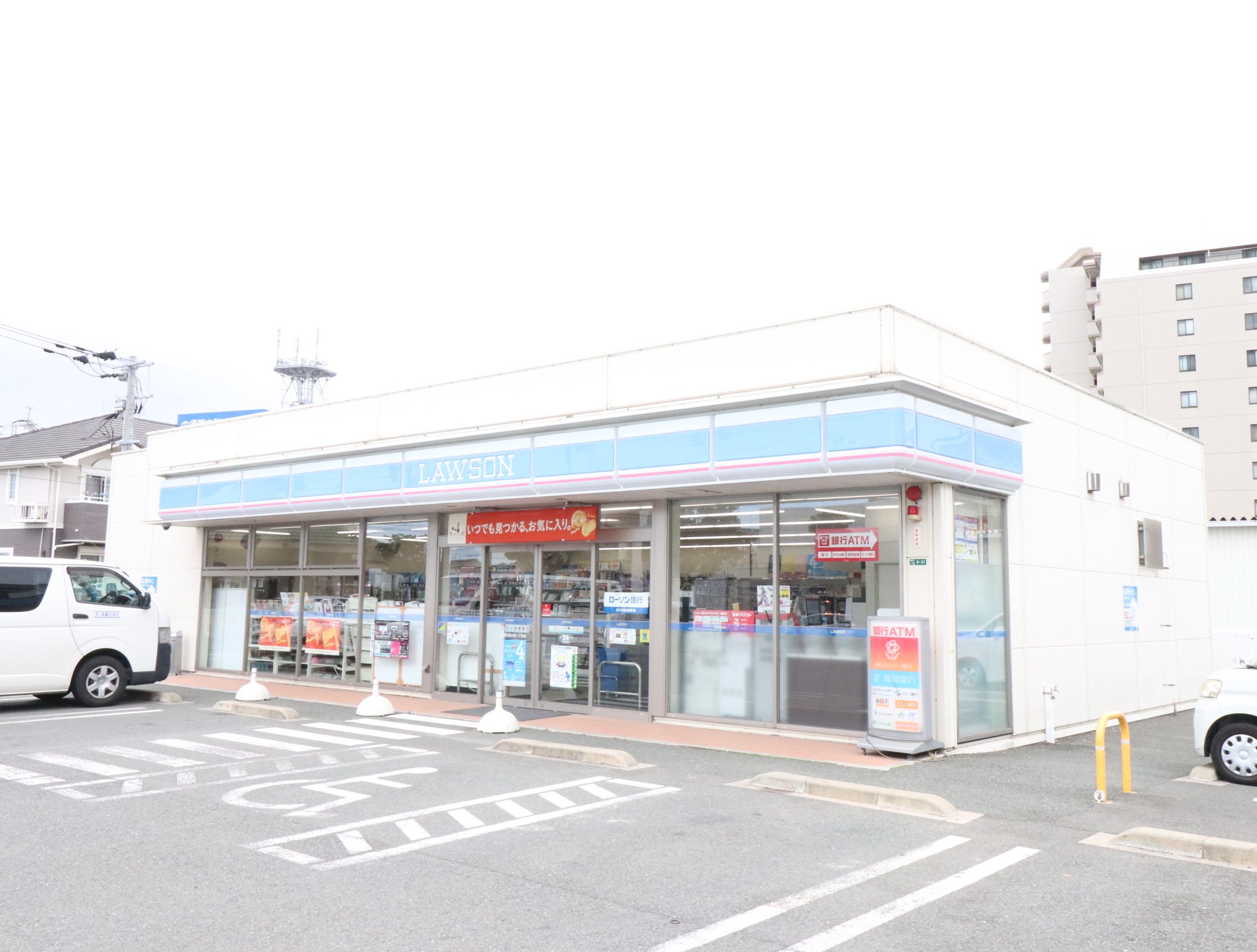 コンビニ　ローソン福津花見が丘一丁目店（コンビニ）まで861m