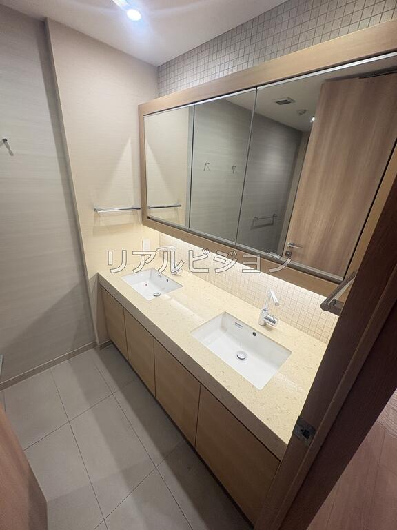 洗面設備　別部屋参考写真