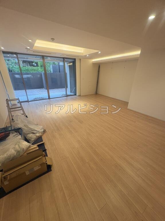 居室・リビング　別部屋参考写真