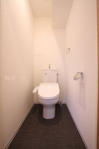 トイレ　（別タイプ参考写真）AIFLAT dokanyama　荒川区