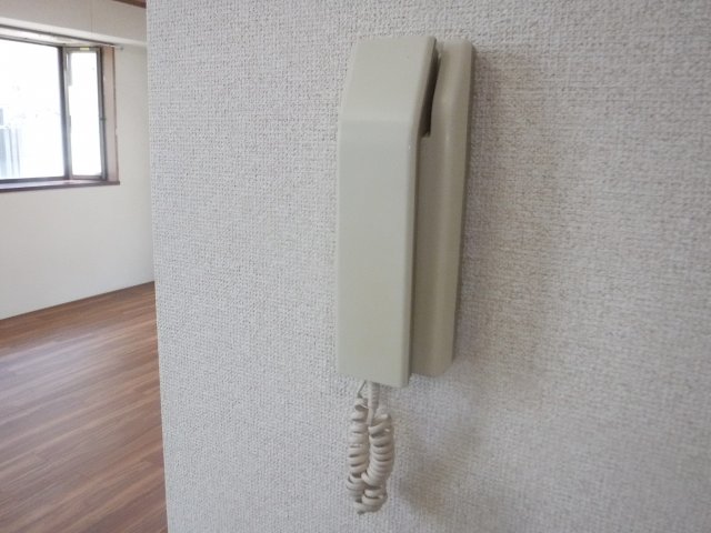 セキュリティ　間取り反転のお部屋の参考写真となります。
