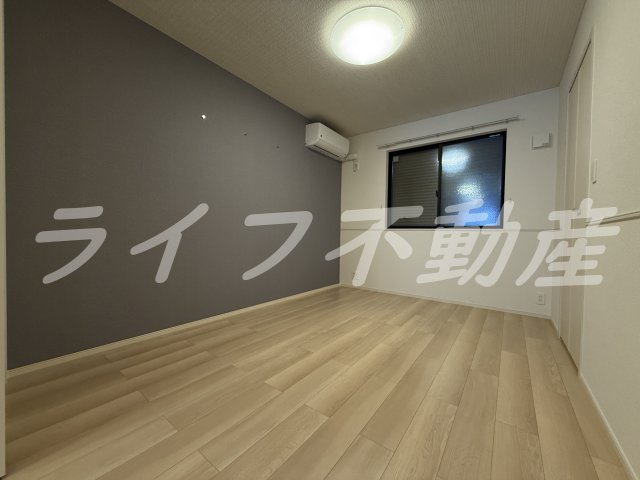 居室・リビング　こちらの居間で趣味の時間をお楽しみください