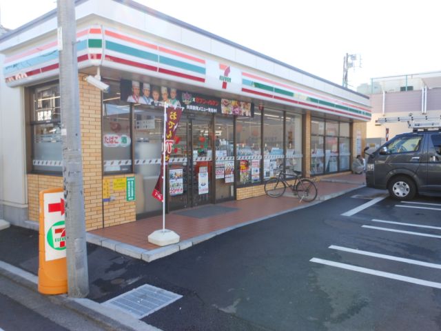 コンビニ　セブンイレブン（コンビニ）まで470m