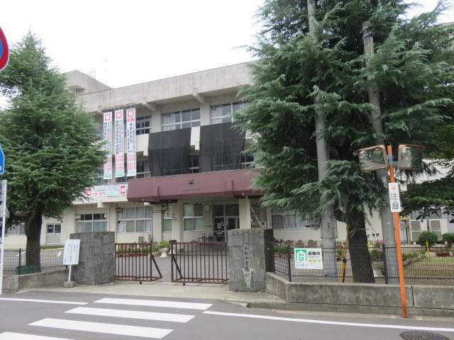 中学校　角野中学校（中学校）まで918m