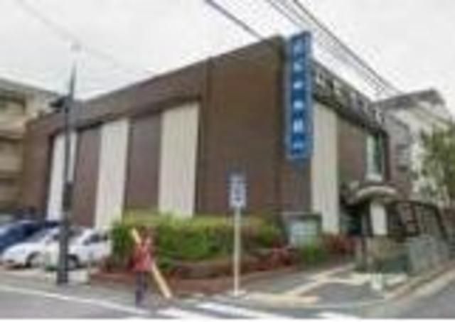銀行　山梨中央銀行荻窪支店（銀行）まで779m