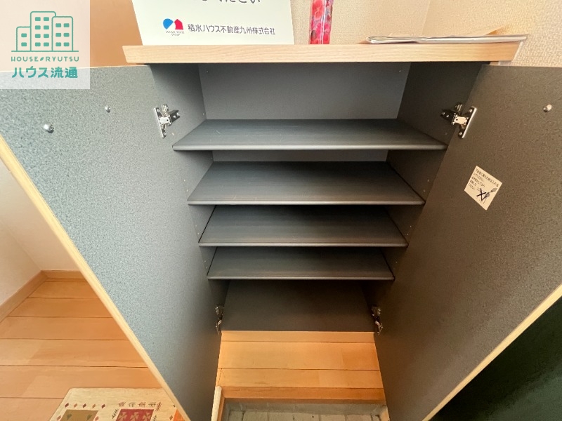 収納　※別号室の写真です