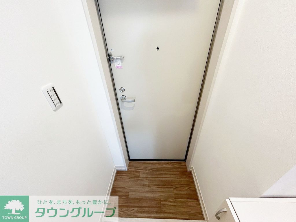 玄関　お問合せはタウンハウジングまで！※現地待合わせ相談可能