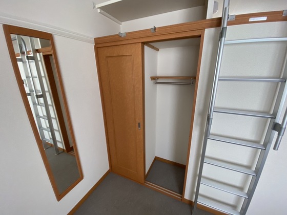 収納　※別部屋の写真です