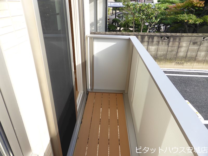 バルコニー　同物件別部屋