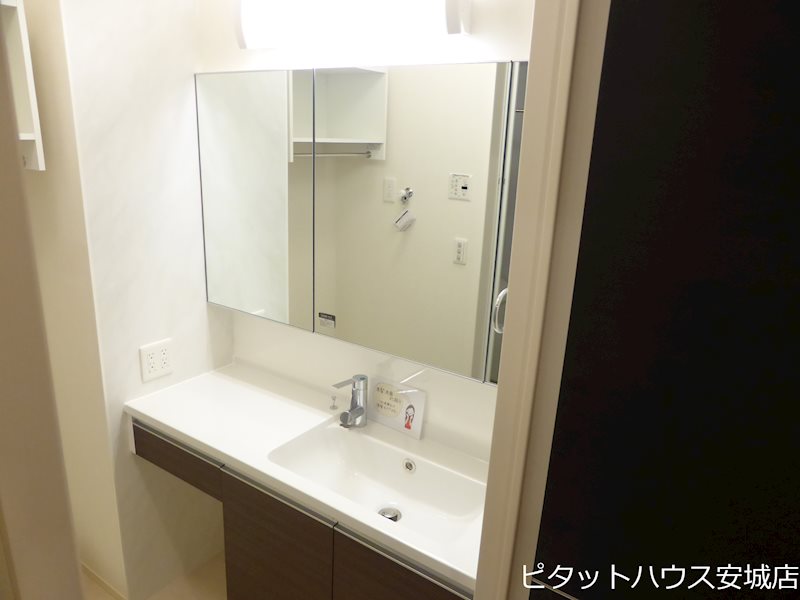 洗面設備　同物件別部屋