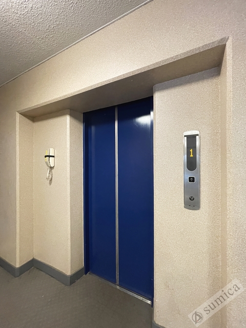 エントランス　エレベーター完備