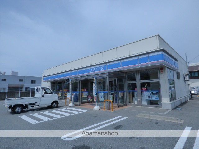 コンビニ　ローソン（コンビニ）まで534m