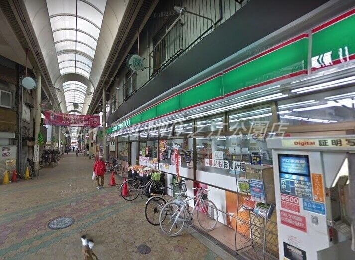 コンビニ　ローソンストア100天下茶屋店（コンビニ）まで563m