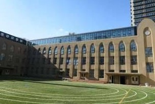 小学校　千代田区立九段小学校（小学校）まで110m