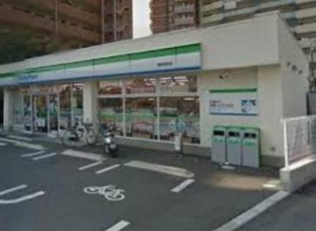 コンビニ　ファミリーマート（コンビニ）まで164m