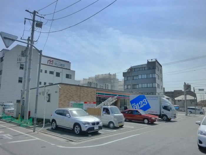コンビニ　セブンイレブン世田谷等々力一丁目店（コンビニ）まで323m