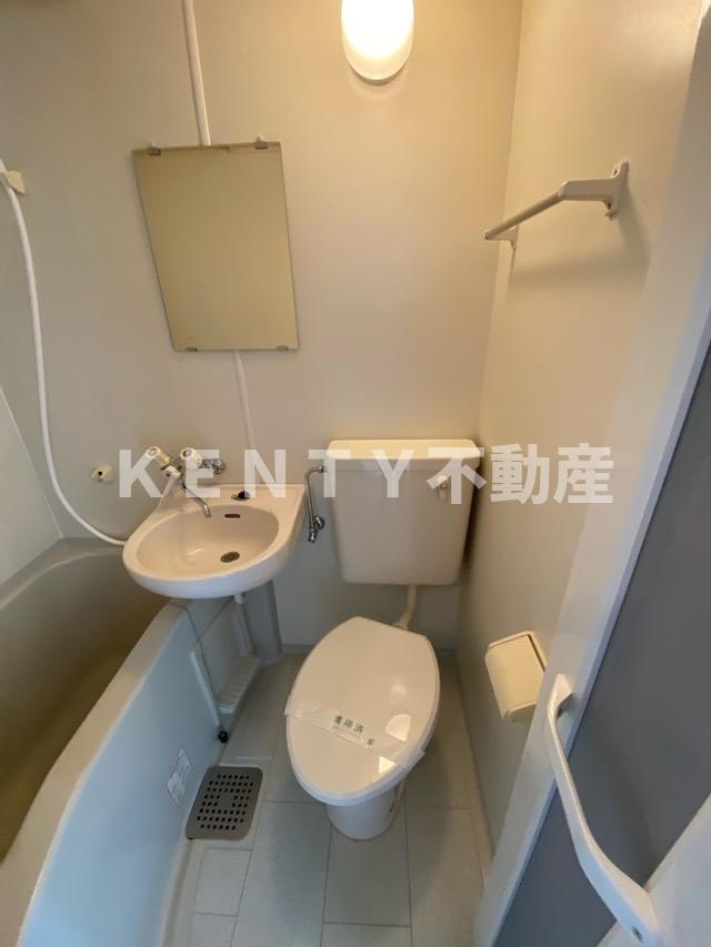 トイレ　清潔感のあるトイレです