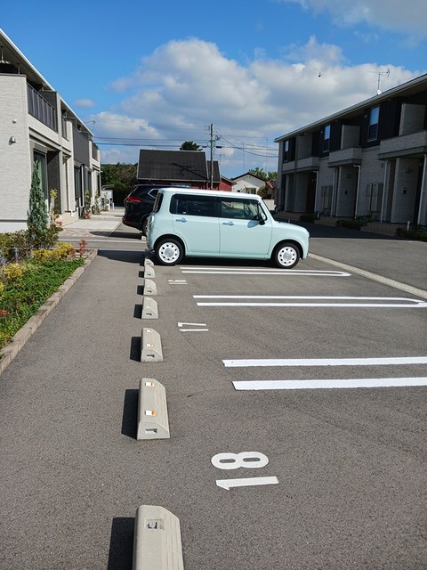 駐車場　駐車スペースもあります☆