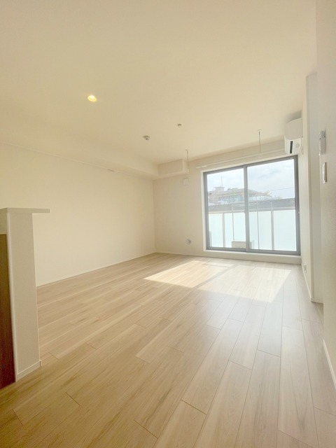 居室・リビング　★明るいフローリングのお部屋です★