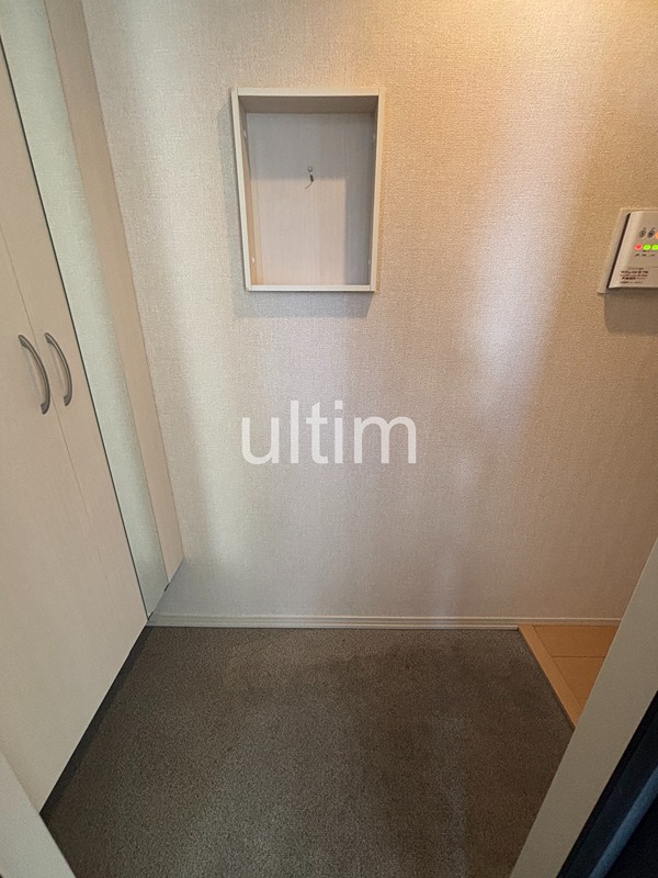 玄関　※同タイプの他のお部屋です