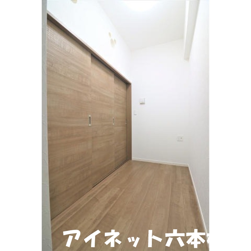 その他部屋・スペース　こちら寝室にいかがでしょうか。