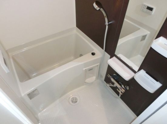 バス・シャワールーム　別部屋の画像になります。