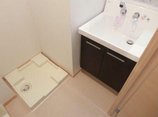 洗面設備　別部屋の画像になります。